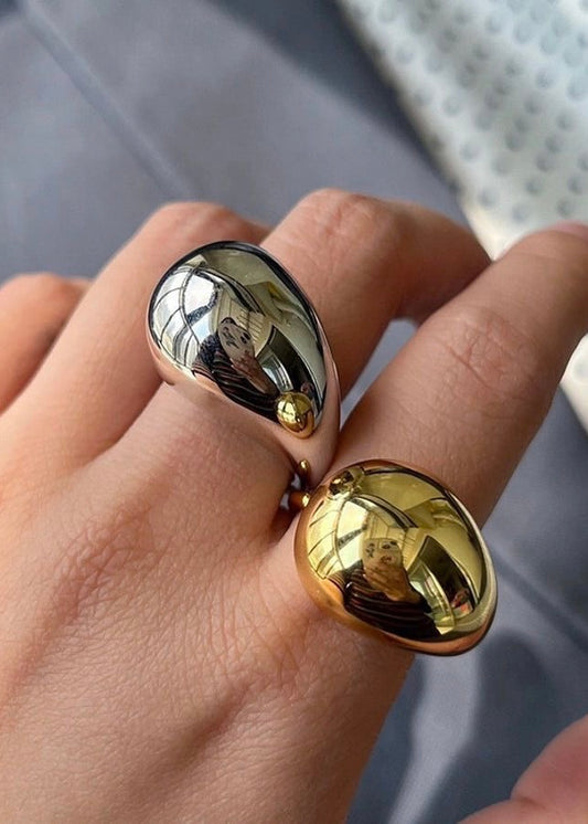 The luxe statement ring Gold